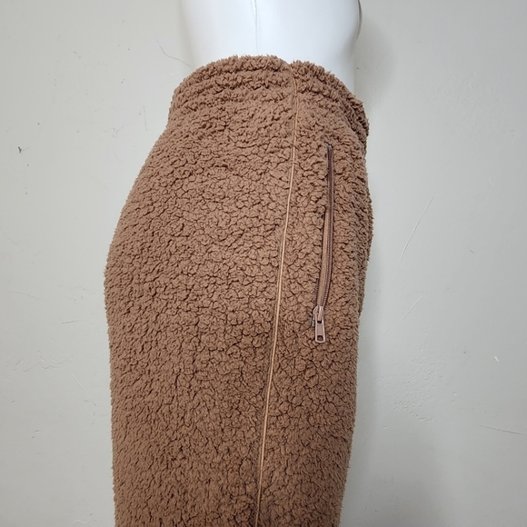 NWT SKIMS Teddy Jogger Lounge Pants in Tiger's Eye Size Small - Picture 6 of 12